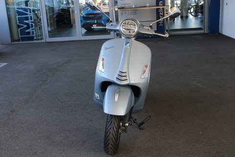 Vespa GTS 125