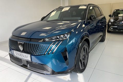 Peugeot 5008 Elektro 210 73kWh GT