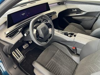 Peugeot 5008 Elektro 210 73kWh GT