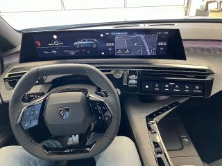 Peugeot 5008 Elektro 210 73kWh GT