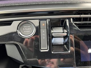 Peugeot 5008 Elektro 210 73kWh GT