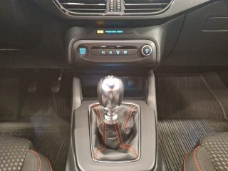 Ford Focus 1,0 EcoBoost Hybrid ST-Line