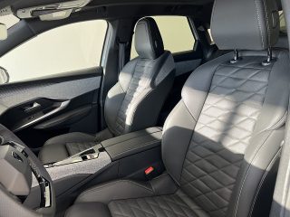 Peugeot 3008 Elektro 210 73kWh GT