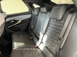 Peugeot 3008 Elektro 210 73kWh GT