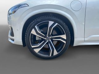 Volvo XC90 T8 AWD Recharge PHEV Ultra Dark 7-Sitzer