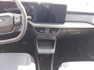 Ford E-Tourneo Courier Titanium