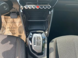 Peugeot 208 Hybrid 100 e-DCS6 Style