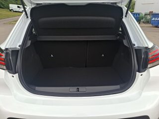 Peugeot 208 Hybrid 100 e-DCS6 Style