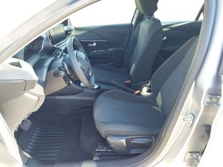 Peugeot 208 Hybrid 100 e-DCS6 Style