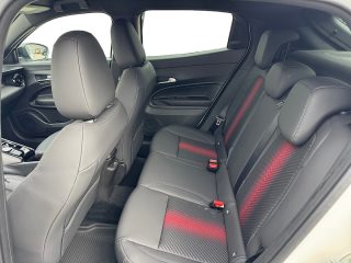 Alfa Romeo Junior 1.2 MHEV 100kW Speciale e-DCT6 Ibrid