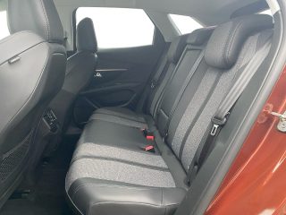Peugeot 3008 1,2 PureTech 130 S&S Allure ** NUR 27.800 KM **