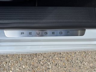 Peugeot 308 Hybrid 145 E-DCS6 GT