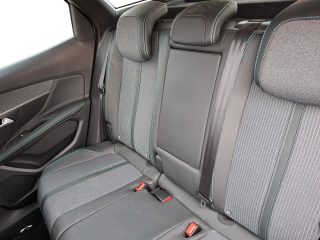 Peugeot 3008 BlueHDi 130 S&S EAT8 Allure Pack