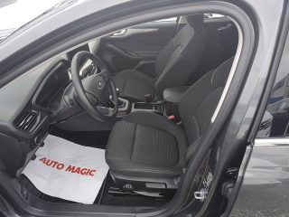 Ford Focus 1,0 EcoBoost Hybrid Titanium Edition