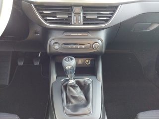 Ford Focus 1,0 EcoBoost Hybrid Titanium Edition