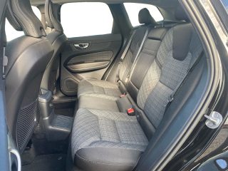 Volvo XC60 T6 AWD Recharge PHEV Core Geartronic