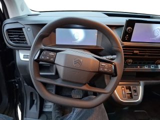 Citroën Jumpy DoKa BlueHDi 145 S&S EAT8 XL Feste Trennwand