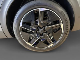 Peugeot 408 Hybrid 145 e-DCS6 GT