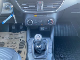 Ford Focus 1,0 EcoBoost Hybrid Cool & Connect