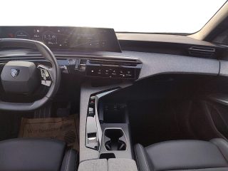 Peugeot 3008 Hybrid 136 E-DCS6 Allure Aut.