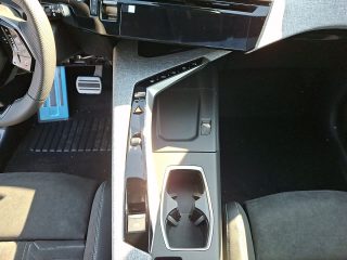 Peugeot 5008 PHEV 195 e-DCS7 Aut.