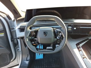 Peugeot 5008 PHEV 195 e-DCS7 Aut.