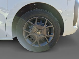 Citroën Jumpy DoKa BlueHDi 145 S&S EAT8 XL Feste Trennwand