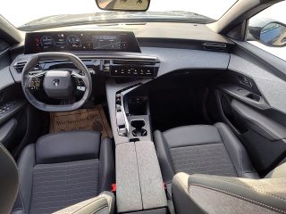 Peugeot 3008 Hybrid 136 E-DCS6 Allure Aut.