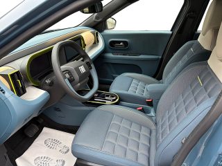 Fiat Grande Panda Hybrid mHEV 110 6-Gang eDCT La Prima