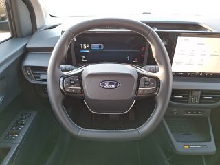 Ford Tourneo Courier Elektromotor 100 kW Titanium