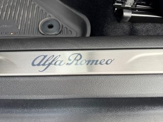 Alfa Romeo Junior Ibrida Q4 1.2 MHEV eAWD e-DCT6