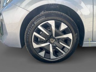 Peugeot 208 Hybrid 100 e-DCS6 Style