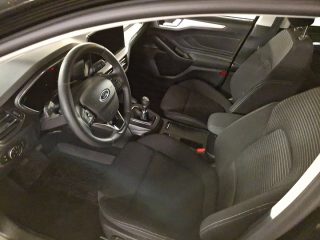 Ford Focus 1,0 EcoBoost Hybrid Titanium