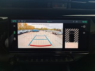 Alfa Romeo Junior Ibrida Speciale 1.2 MHEV e-DCT6