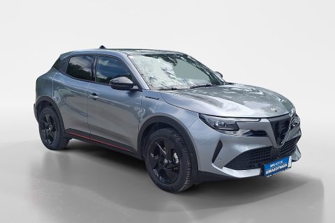 Alfa Romeo Junior Ibrida Speciale 1.2 MHEV e-DCT6