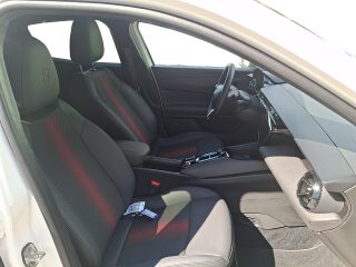 Alfa Romeo Junior Ibrida Speciale 1.2 MHEV e-DCT6