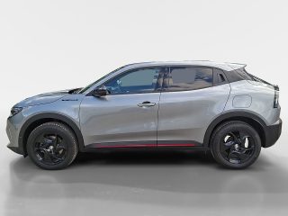 Alfa Romeo Junior Ibrida Speciale 1.2 MHEV e-DCT6