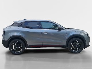 Alfa Romeo Junior Ibrida Speciale 1.2 MHEV e-DCT6