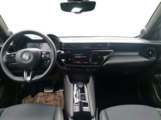 Alfa Romeo Junior Ibrida Speciale 1.2 MHEV e-DCT6