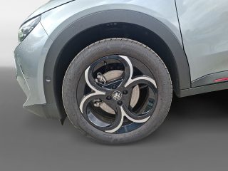Alfa Romeo Junior Ibrida Speciale 1.2 MHEV e-DCT6