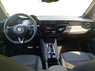 Alfa Romeo Junior 1.2 MHEV 100kW Speciale e-DCT6 Ibrid