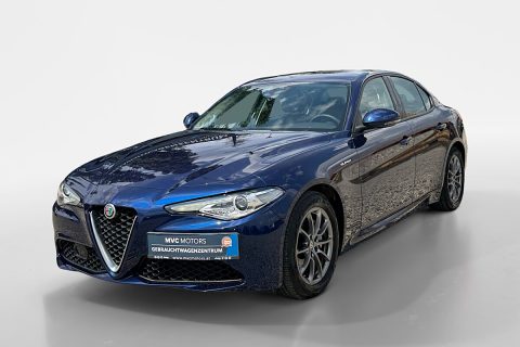 Alfa Romeo Giulia Super 2,2 160 ATX RWD