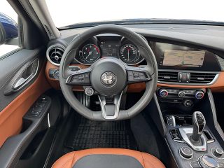 Alfa Romeo Giulia Super 2,2 160 ATX RWD