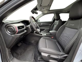 Jeep Avenger 1.2 e-Hybrid Summit e-DCT6