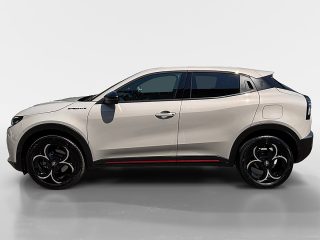 Alfa Romeo Junior 1.2 MHEV 100kW Speciale e-DCT6 Ibrid Automatik
