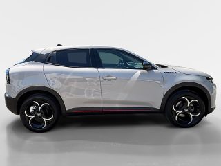 Alfa Romeo Junior 1.2 MHEV 100kW Speciale e-DCT6 Ibrid Automatik