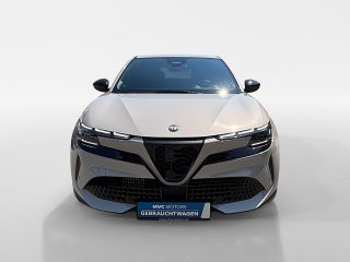 Alfa Romeo Junior 1.2 MHEV 100kW Speciale e-DCT6 Ibrid Automatik