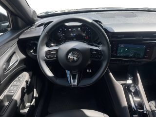 Alfa Romeo Junior Ibrida Speciale 1.2 MHEV e-DCT6